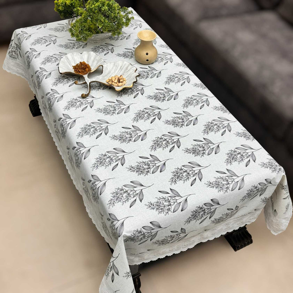 LX-37 Luxe Table Covers